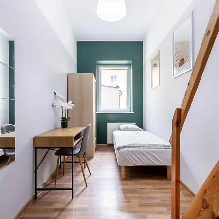 Апартаменты Tanie Centrum Pkp *