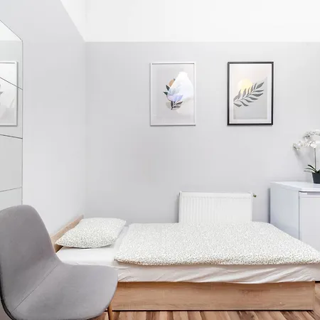 Апартаменты Tanie Centrum Pkp *