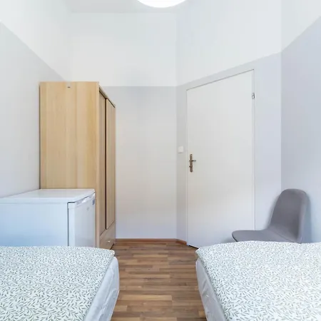 Tanie Centrum Pkp * Познань